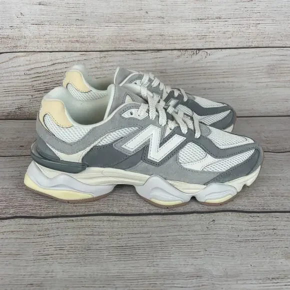 New Balance 9060 Mens Sz 7 Womens Sz 8.5D Sneakers Grey Beige - Picture 4 of 11